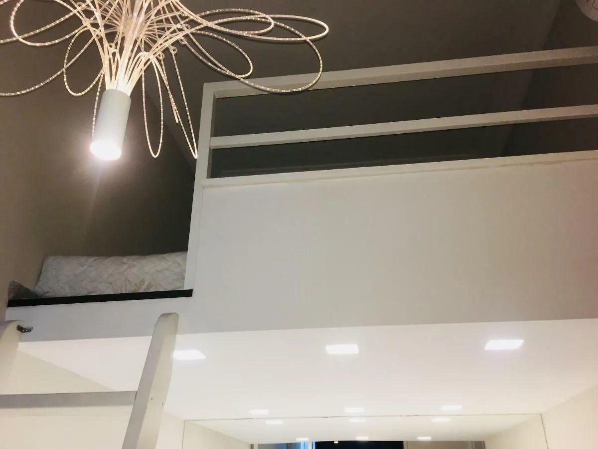 Opera Apartment With Free Parking, 2Br2Ba, Ac Budapest 0*,  Ungarn