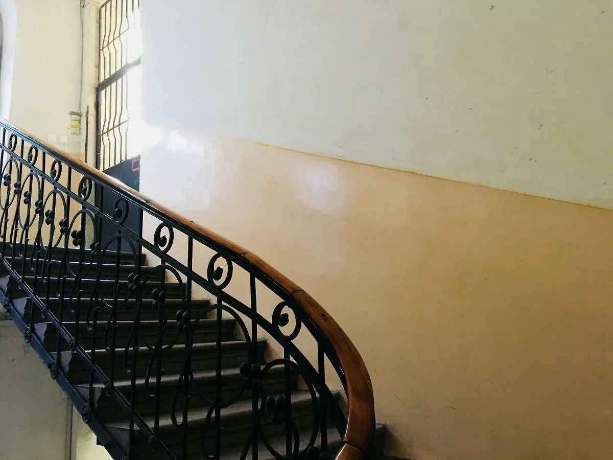 Opera Apartment With Free Parking, 2Br2Ba, Ac Budapest