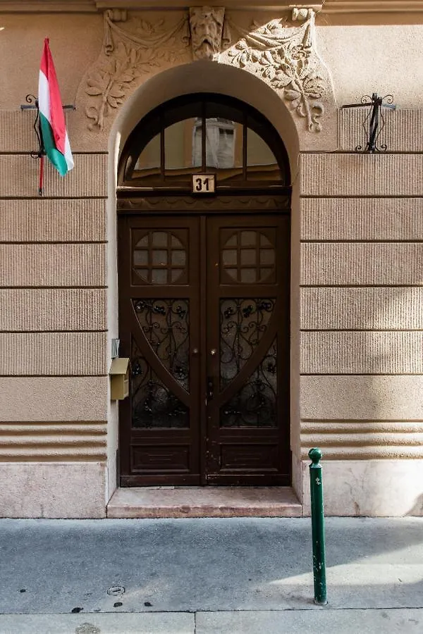 Opera Apartment With Free Parking, 2Br2Ba, Ac Budapest 0*,