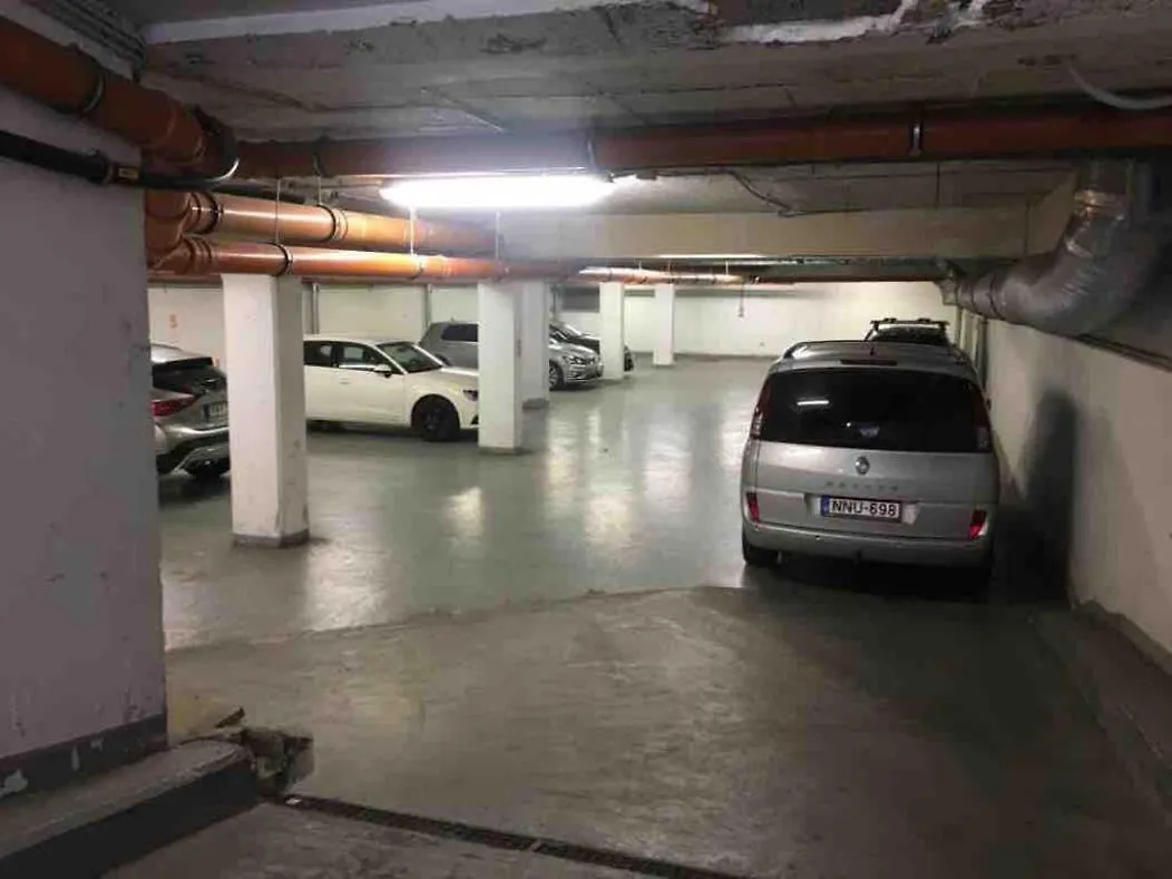 Opera Apartment With Free Parking, 2Br2Ba, Ac Budapest