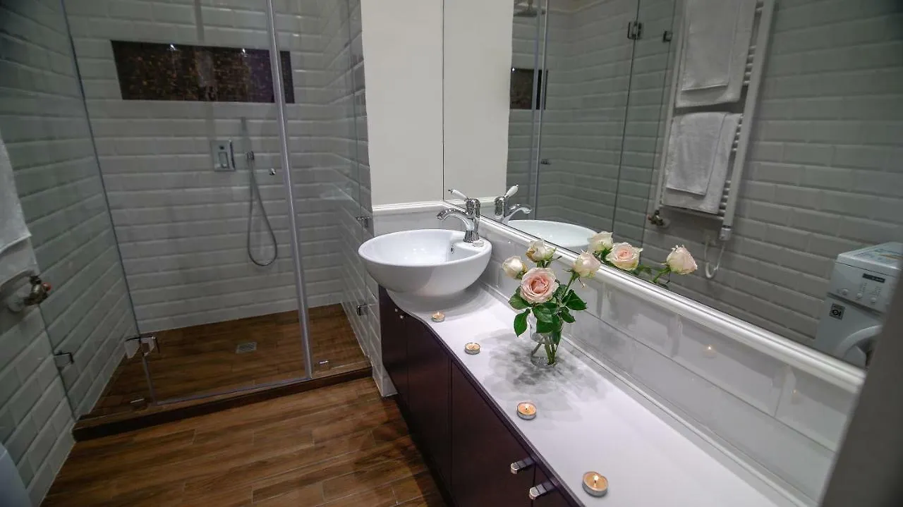 Opera Apartment With Free Parking, 2Br2Ba, Ac Budapeşte