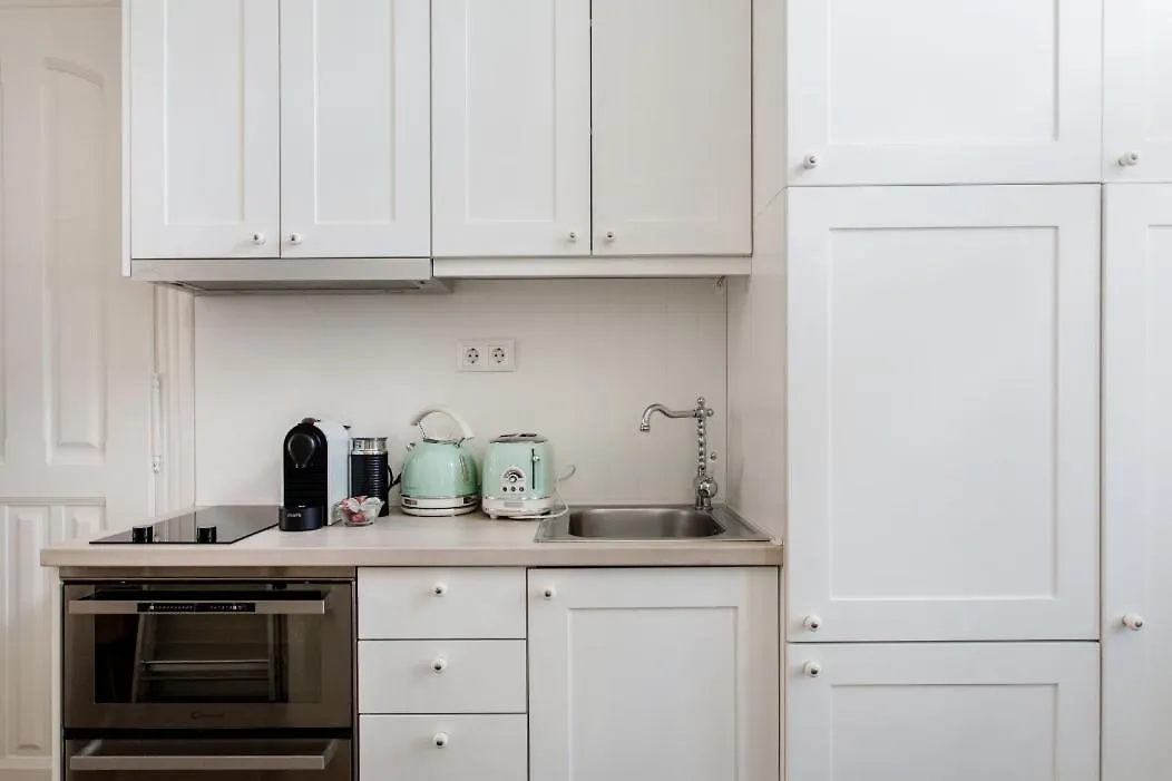 Opera Apartment With Free Parking, 2Br2Ba, Ac Budapeşte Macaristan